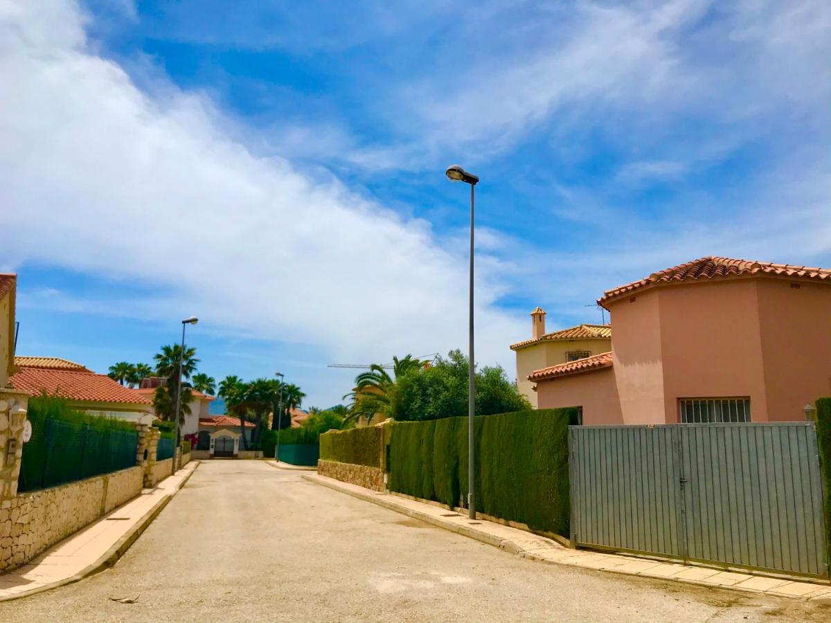 Villa Con Jardin En Oliva Nova Golf A 100M De La Playa Bagian luar foto